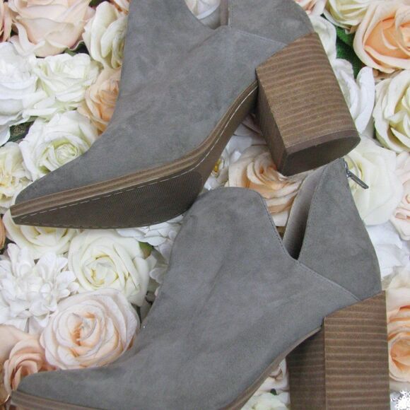 Steve Madden suede ankle booties 8 - Picture 5 of 10
